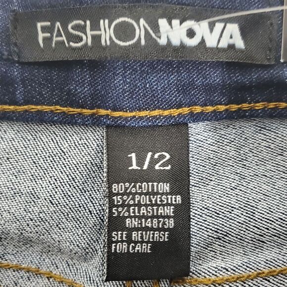 NWT FASHION NOVA Booty Everywhere Shaping Dark Wash Jeans High Rise 1/2 22X30 - Picture 4 of 9